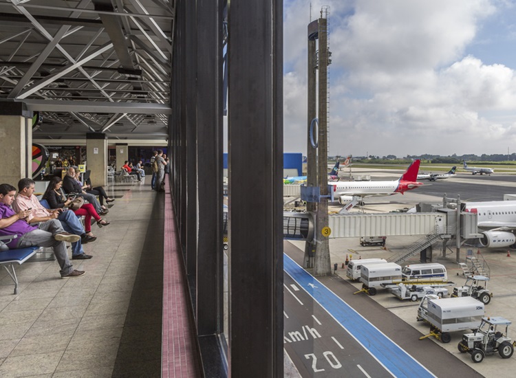 Afonso Pena, em Curitiba, é eleito o 4º melhor aeroporto do mundo